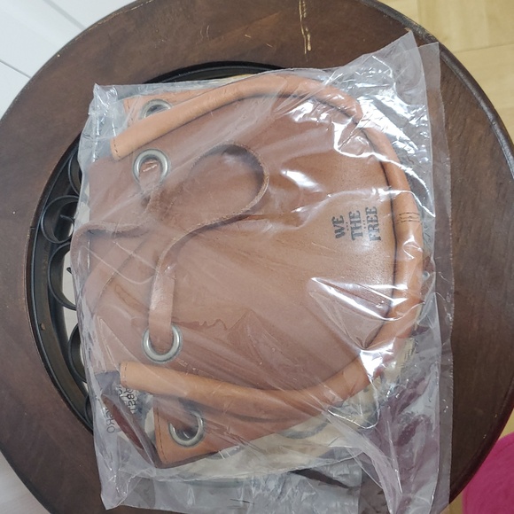 Free People We The Free Comeback Crossbody/Sap - Picture 15 of 16